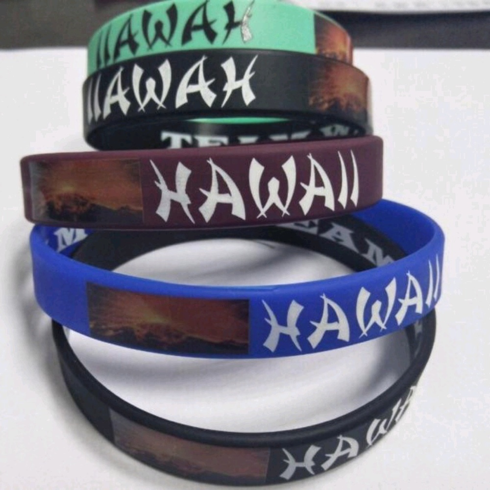 Hawaiian printed silicone Wristbands ($6 *2 /$10)